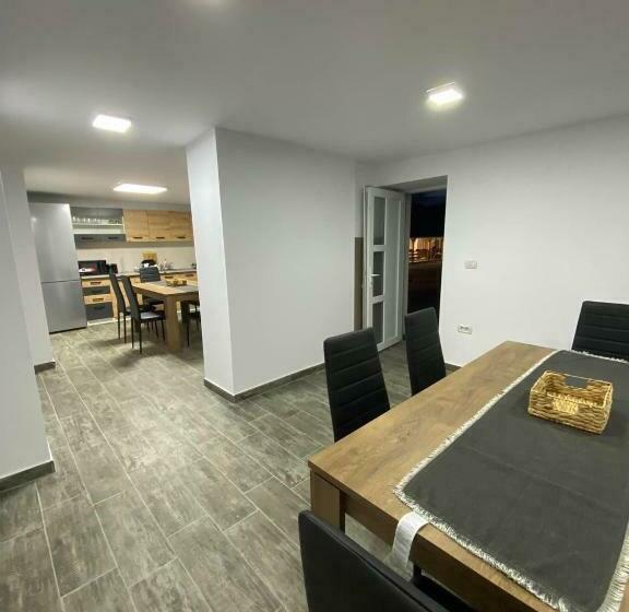 فندق Pensiunea Agroturistica Romana Sarmizegetusa