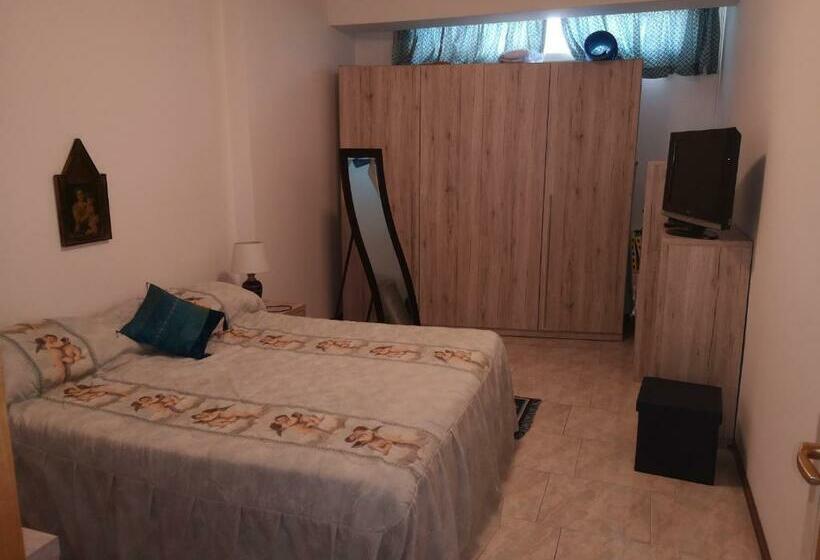 Il Castello Di Aci 2