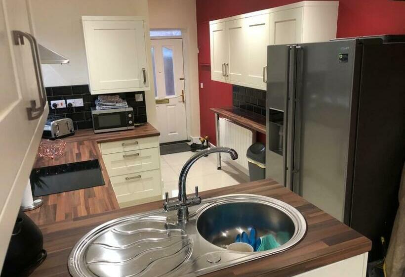 The Little Hexthorpe House