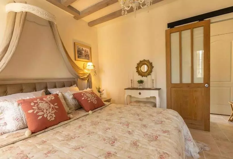 Aamiaismajoitus (B&B) Le Clos Des Roses Chambres Et Tables D Hôtes