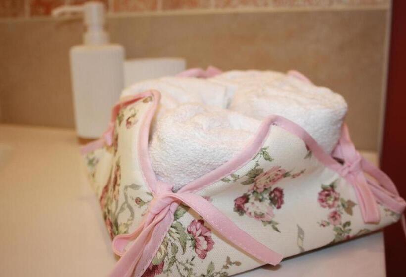 Bed and Breakfast Le Clos Des Roses Chambres Et Tables D Hôtes