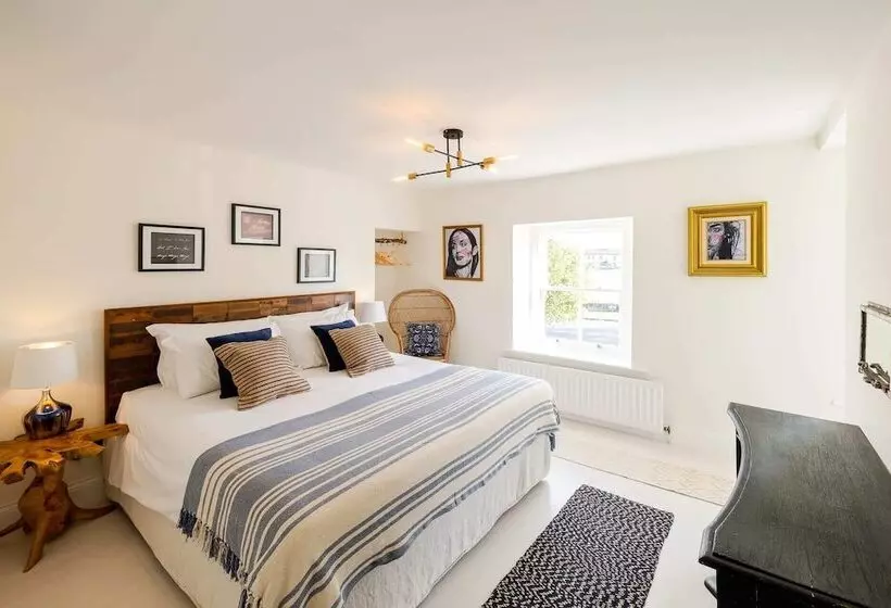 Host Stay Virginia House