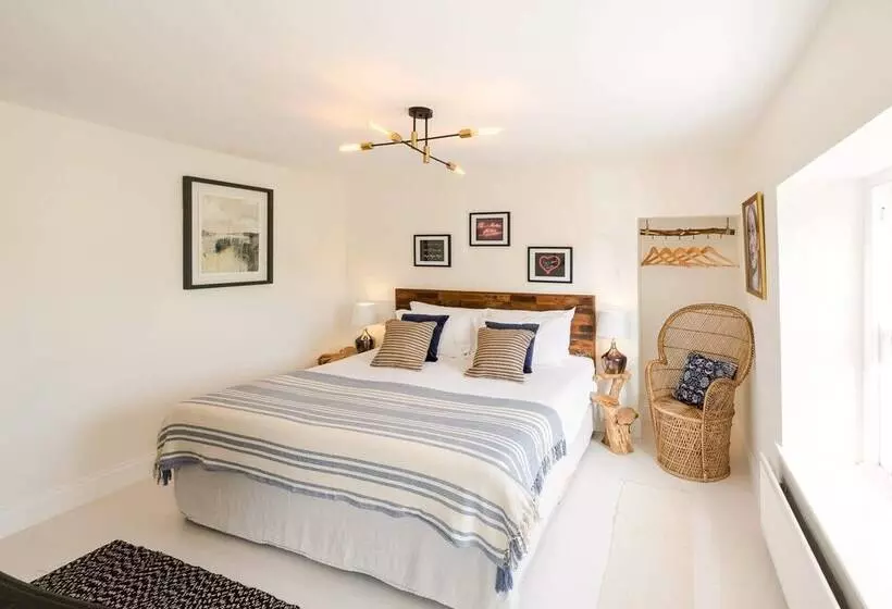 Host Stay Virginia House