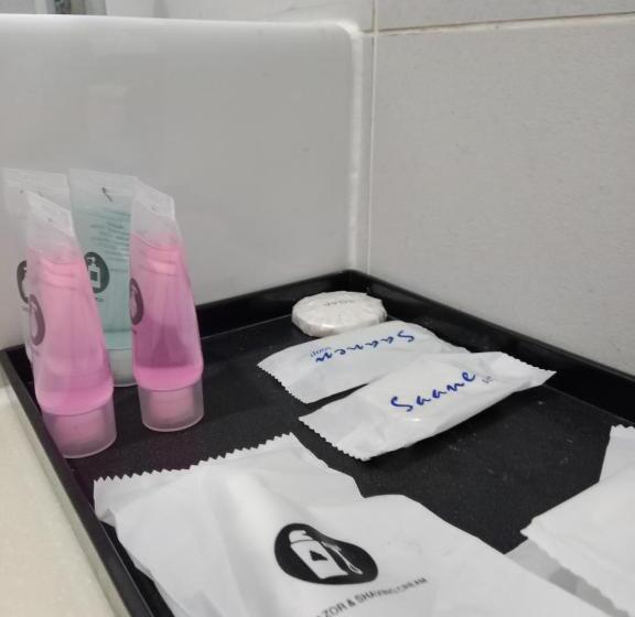 Hotel Capital O 90614 Cvia Ummul