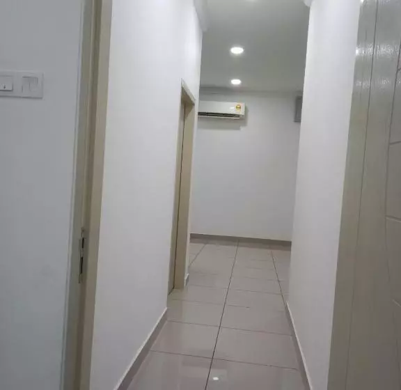 Hotelli Capital O 90614 Cvia Ummul