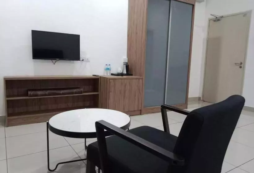 Hotelli Capital O 90614 Cvia Ummul