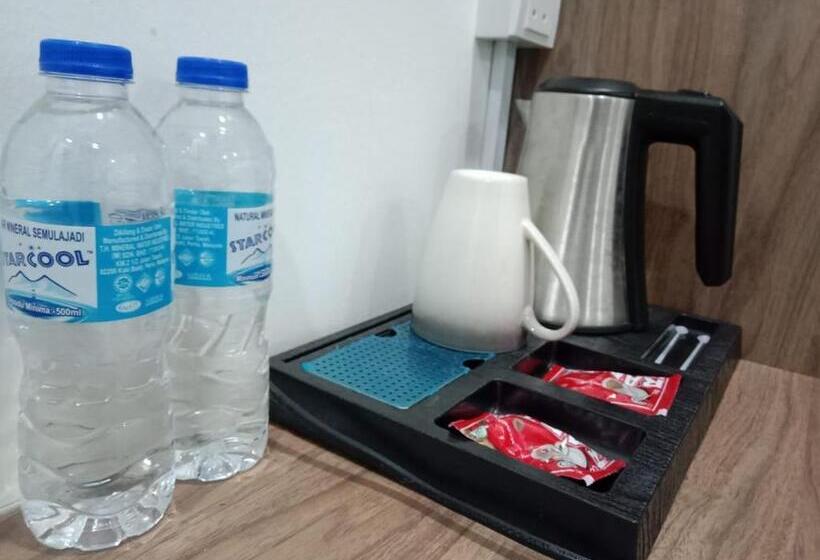 Hotel Capital O 90614 Cvia Ummul