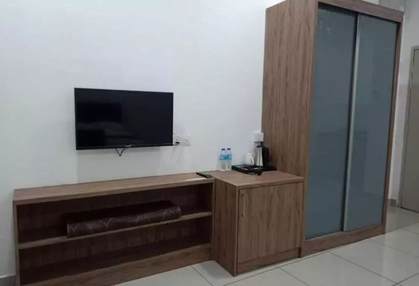 Hotelli Capital O 90614 Cvia Ummul