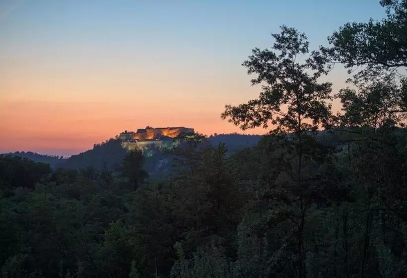 هتل Tenuta Cascina Marenco