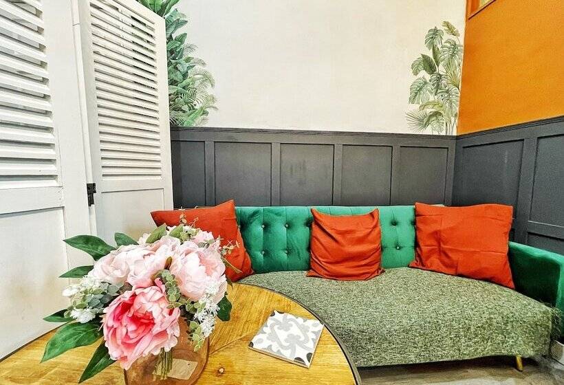 Impeccable Apartment In Liverpool City Centre