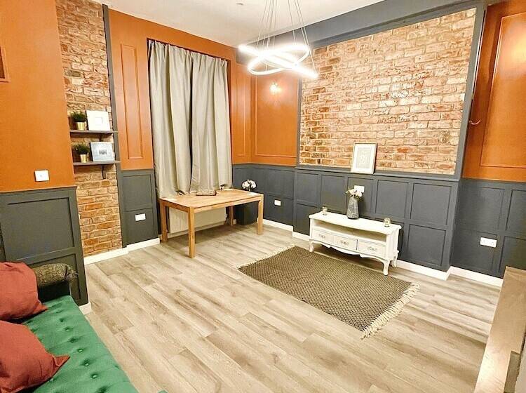 Impeccable Apartment In Liverpool City Centre