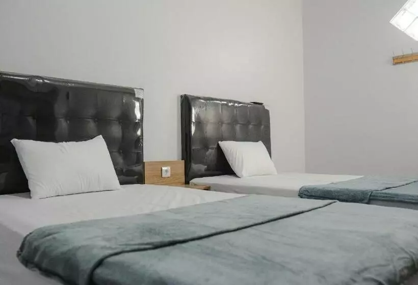 ペンション Sitiinggil Guest House Syariah