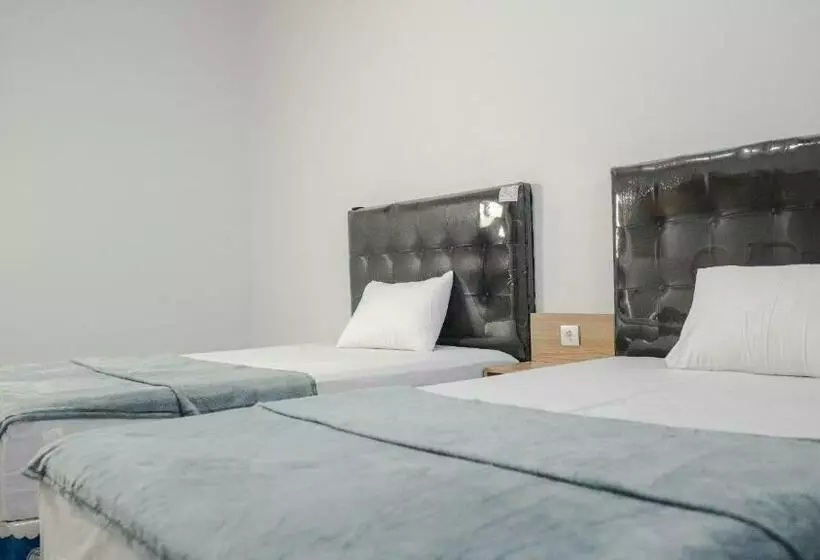 ペンション Sitiinggil Guest House Syariah