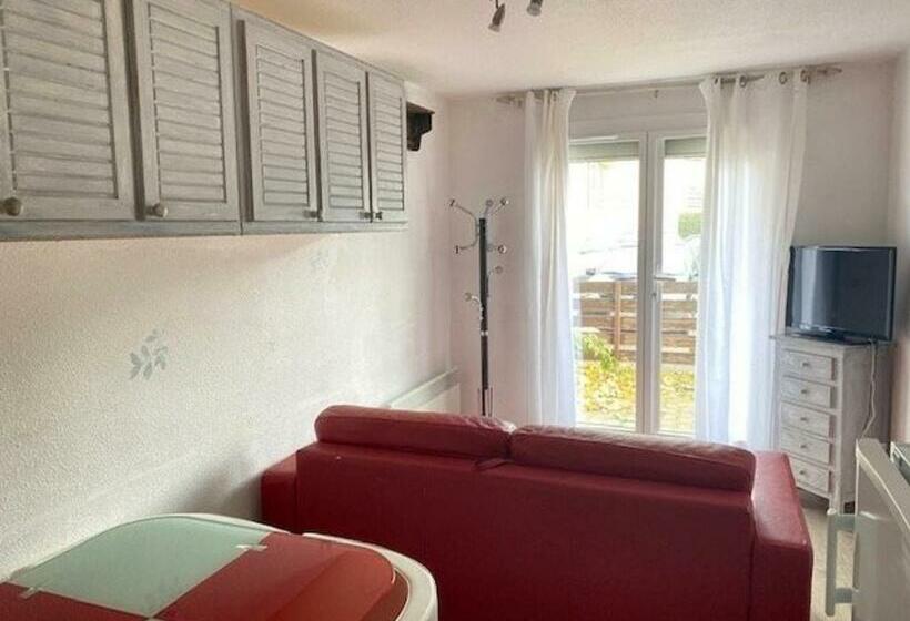 Studio Cabine Cozy Avec Terrasse, Parking, Et Casier à Ski   Idéal Famille De 4 à Bolquère   Fr 1 59