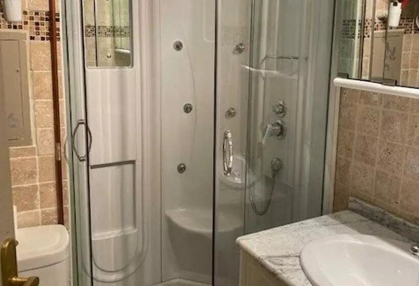 Studio Cabine Cozy Avec Terrasse, Parking, Et Casier à Ski   Idéal Famille De 4 à Bolquère   Fr 1 59