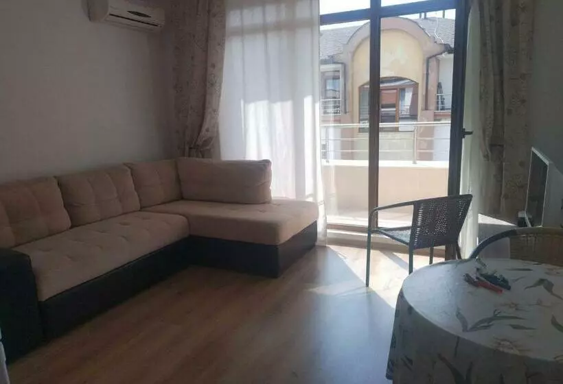 Casa Del Mar Apartment