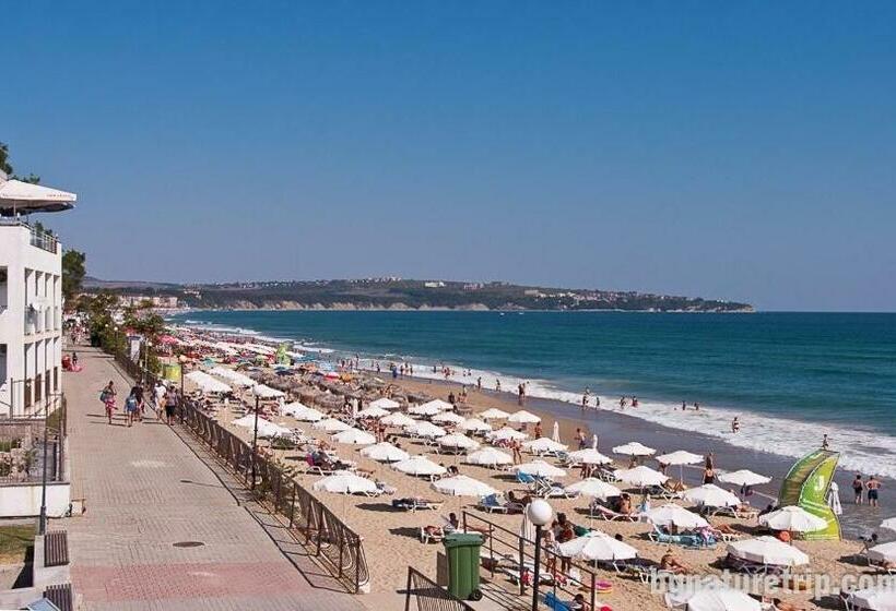 Casa Del Mar Apartment