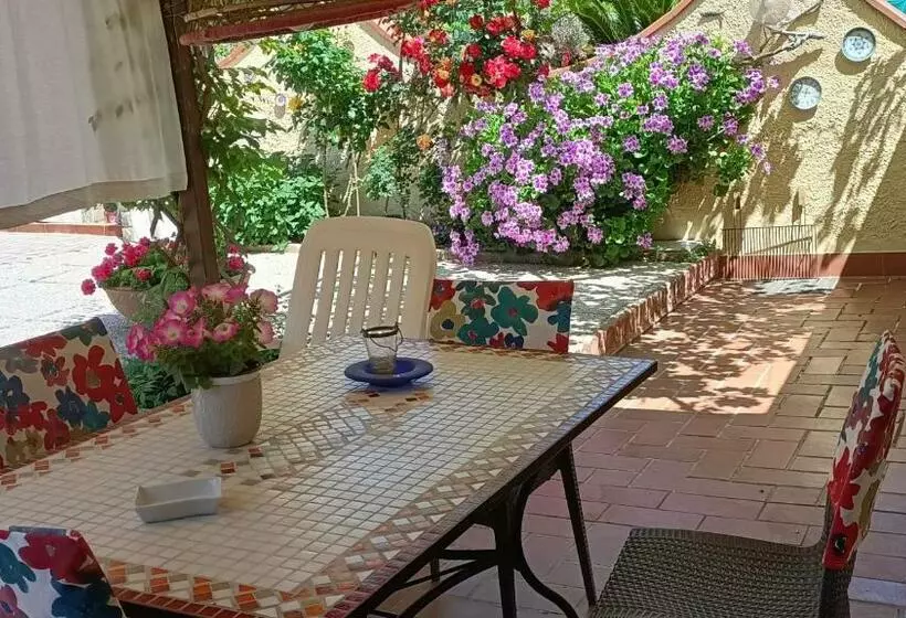 Casa In Giardino