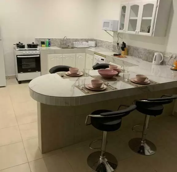Kay Nou Apartments