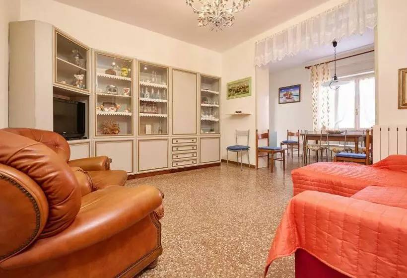La Casina Di Monica