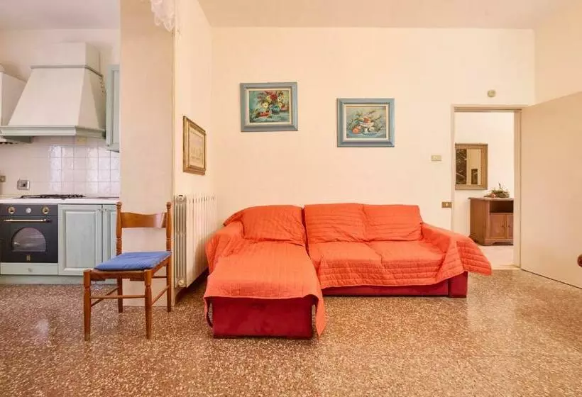 La Casina Di Monica