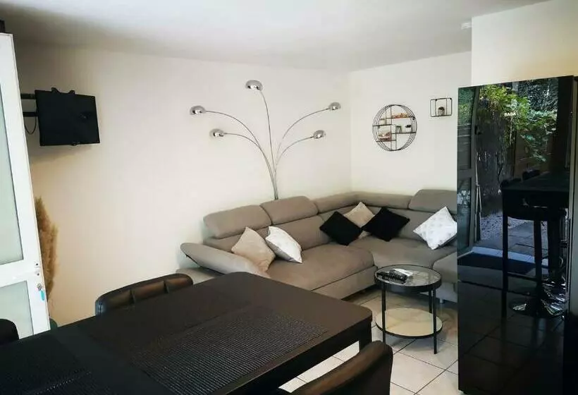 Le Cosy De L île
