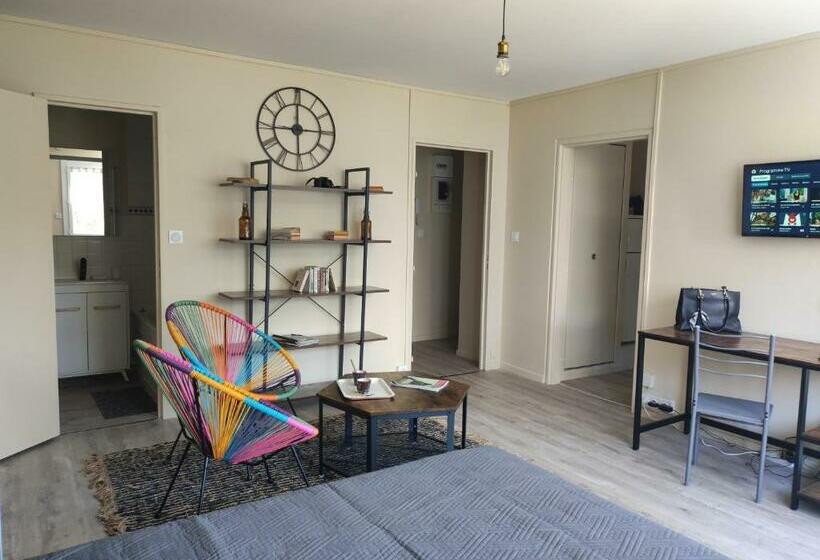 Macon Studio 2 P Refurbished Portable Air Conditioning 34 M2