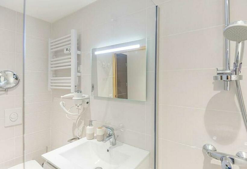 Nice 21 M Brand New In The Hypercenter