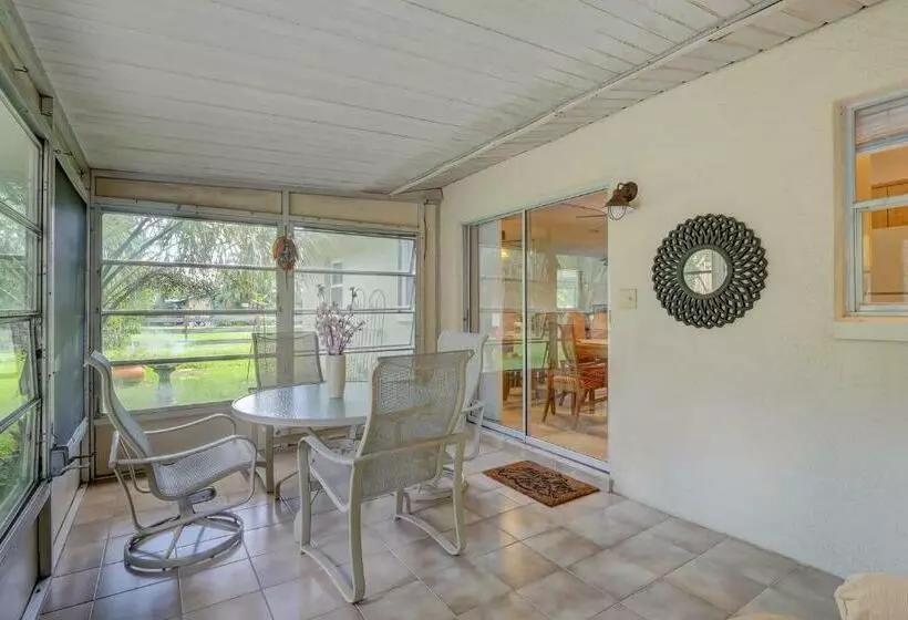 Super Private Home With Great Outdoor Space