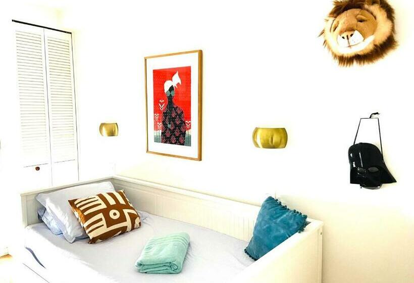 Villa Dali + 3 Chambres + Piscine + 800m Plage. Unique