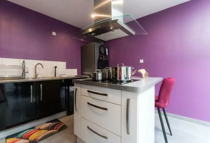 Casa Inca Calais   Appart Amazonas   Parking Free, Station