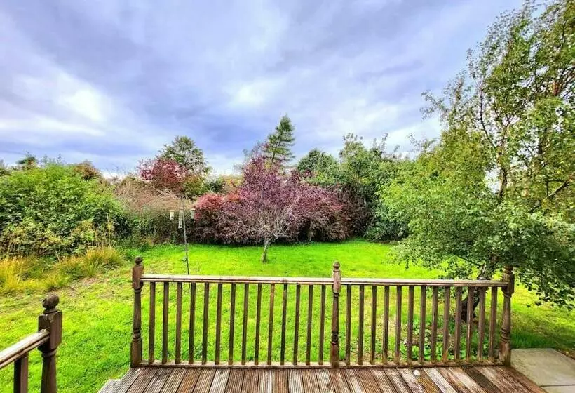 Boutique Four Bed Holiday Home In Inverness