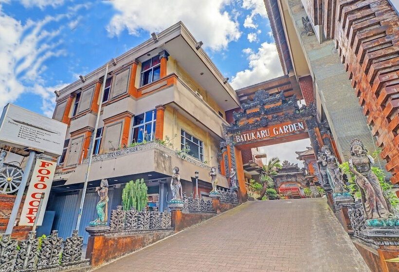 호텔 Oyo 91610 Batukaru Garden