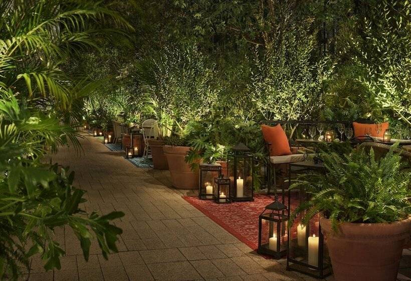 فندق The Tampa Edition