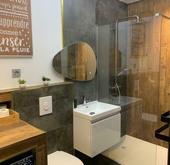 Maison Face à La Cathédrale