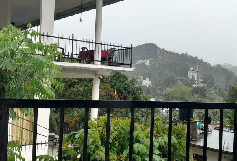 پانسیون Dilshan Cottage