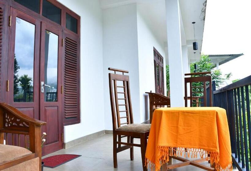 پانسیون Dilshan Cottage