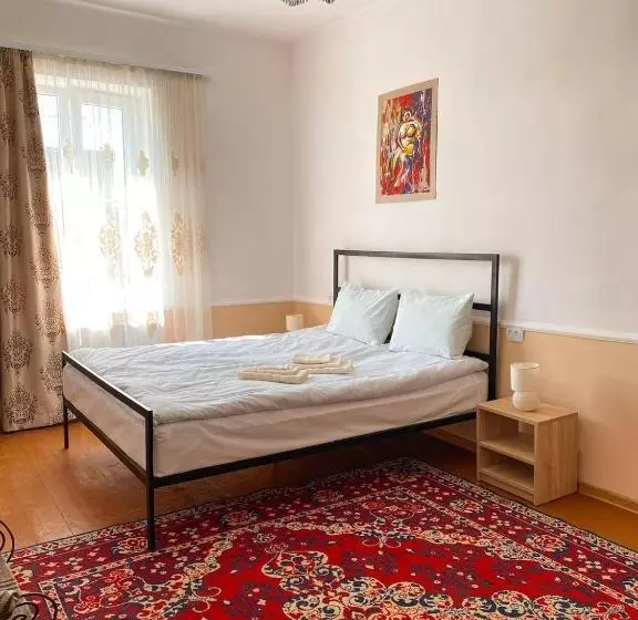 پانسیون Unoyan Guest House
