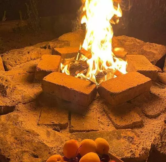 پانسیون Unoyan Guest House