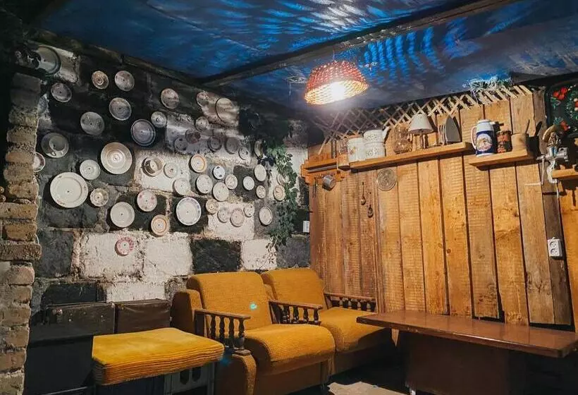 پانسیون Unoyan Guest House
