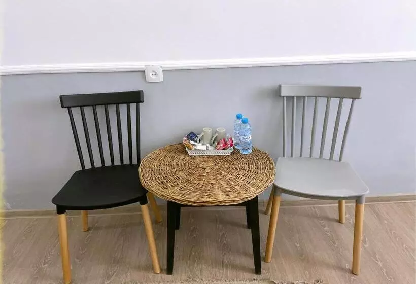 پانسیون Unoyan Guest House