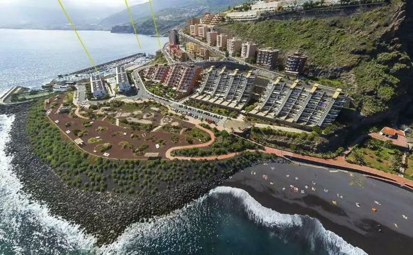 Casa Adosada De Lujo Con Piscina Y Vistas Al Mar