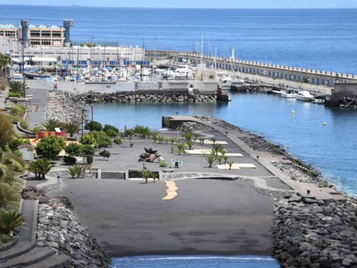 Casa Adosada De Lujo Con Piscina Y Vistas Al Mar