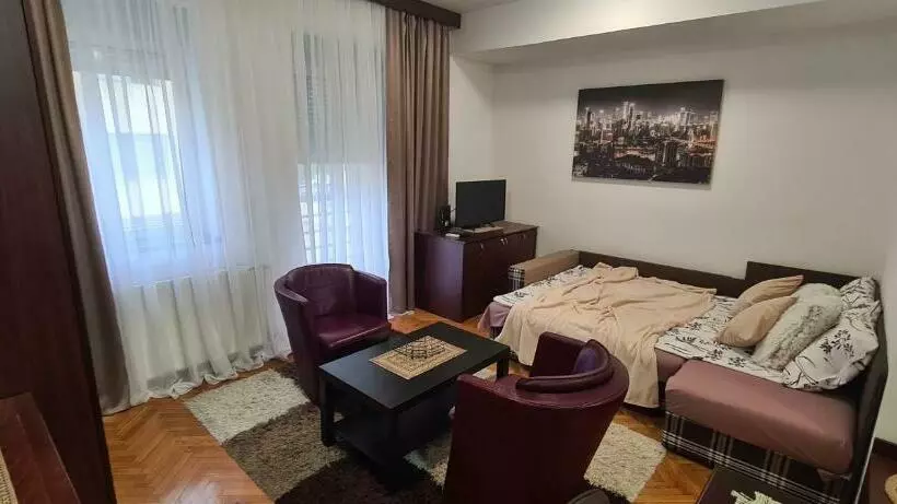 Dini Apartments