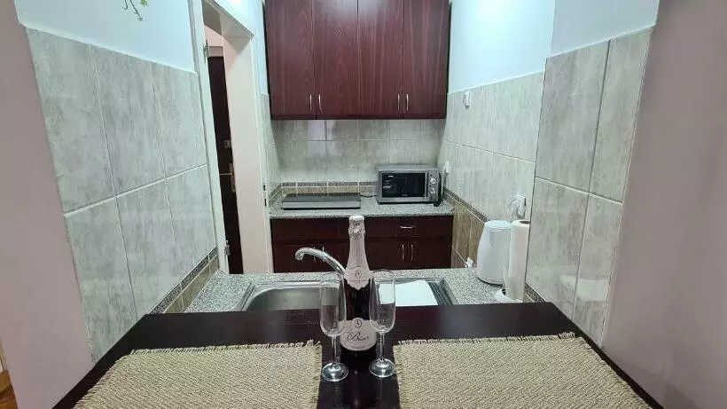 Dini Apartments