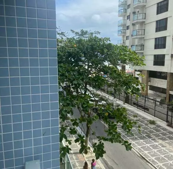 Guarujá Praia Das Pitangueiras A 50 Metros Do Mar