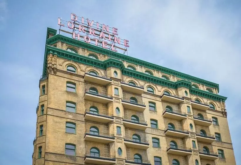 Mint House At The Divine Lorraine Hotel   Philadelphia