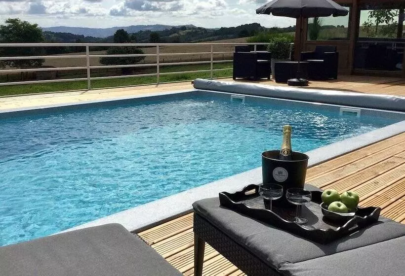 Aamiaismajoitus (B&B) Domaine Du Mas Naut