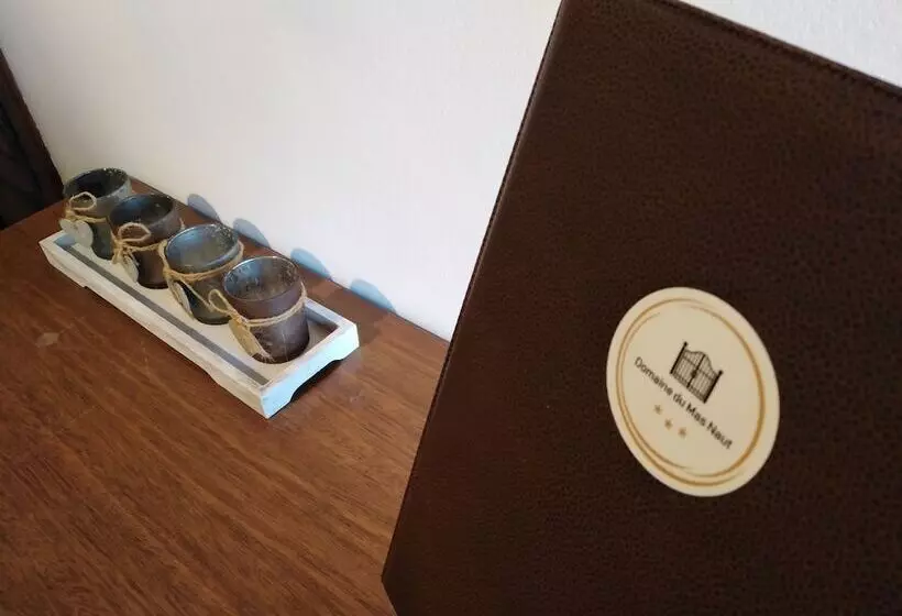 Aamiaismajoitus (B&B) Domaine Du Mas Naut