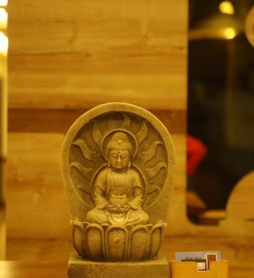 تختخواب و صبحانه Kans One Madipakkam